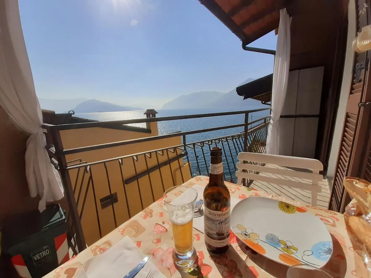 Holiday home Casa Vacanze La Gabbianella Marone Italy