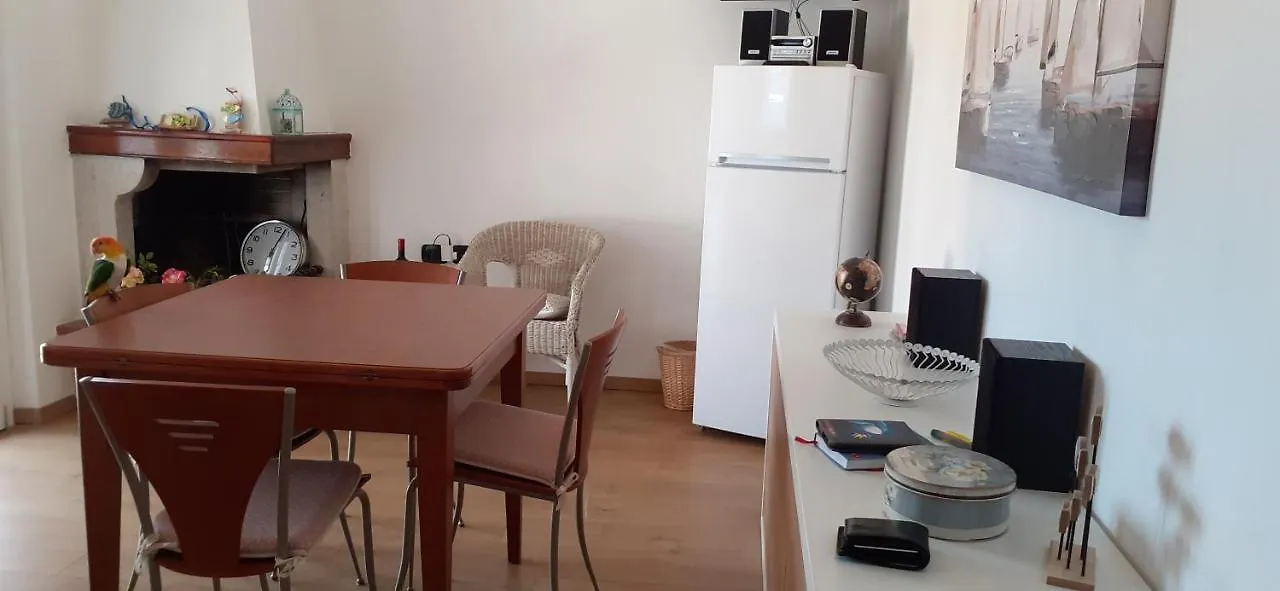 Casa Vacanze La Gabbianella Marone