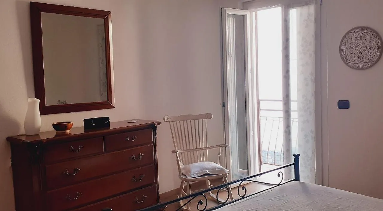 Casa Vacanze La Gabbianella Marone Italy
