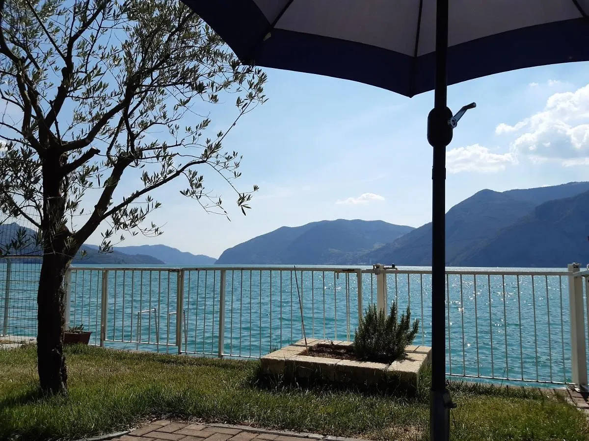 Casa Vacanze La Gabbianella Marone 0*,